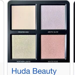 HUDA BEAUTY Winter Highlighter Palette - Cream and Gold Shades
